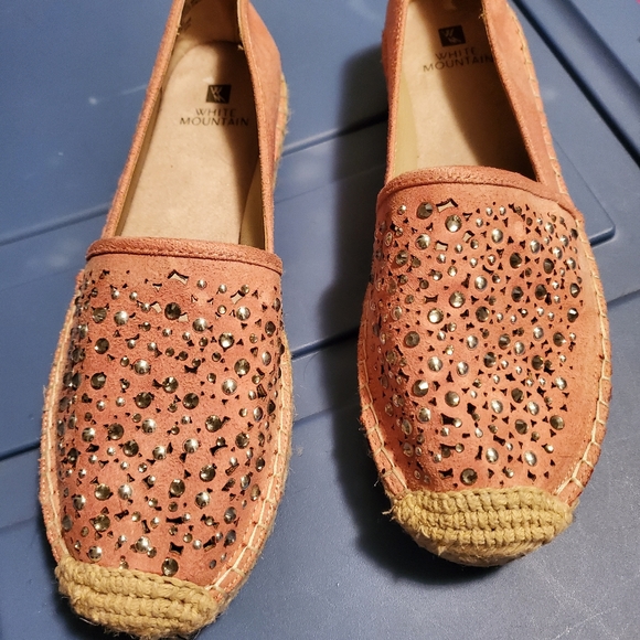 Shoes - Picture 1 of 3